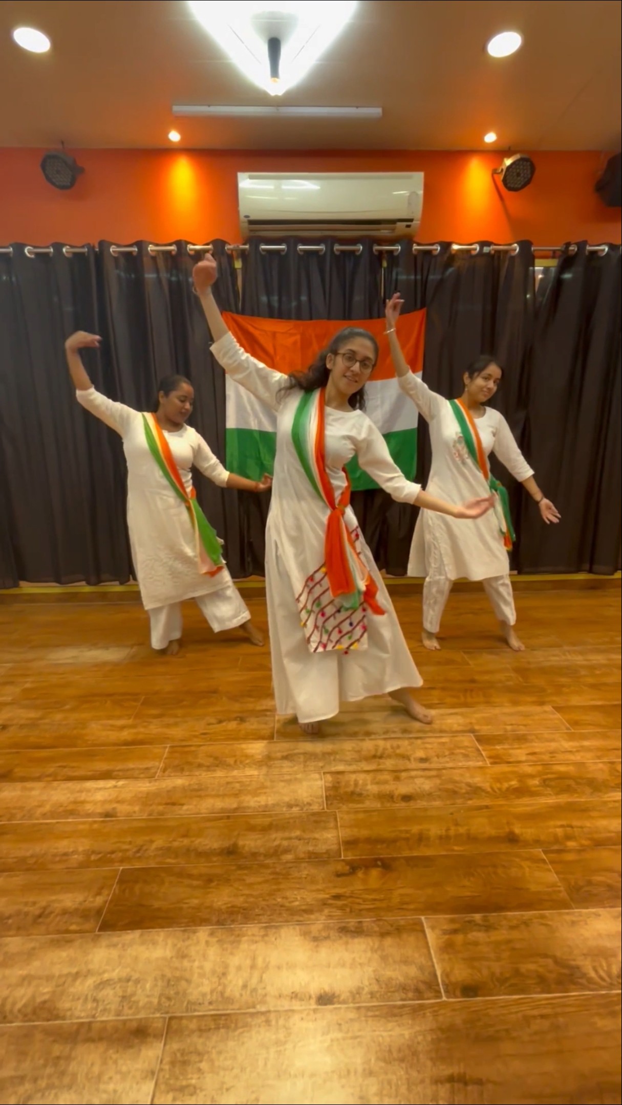 Ae Watan l Dance l Raazi l Republic Day Shorts #dance #shorts #easysteps #trending #yt